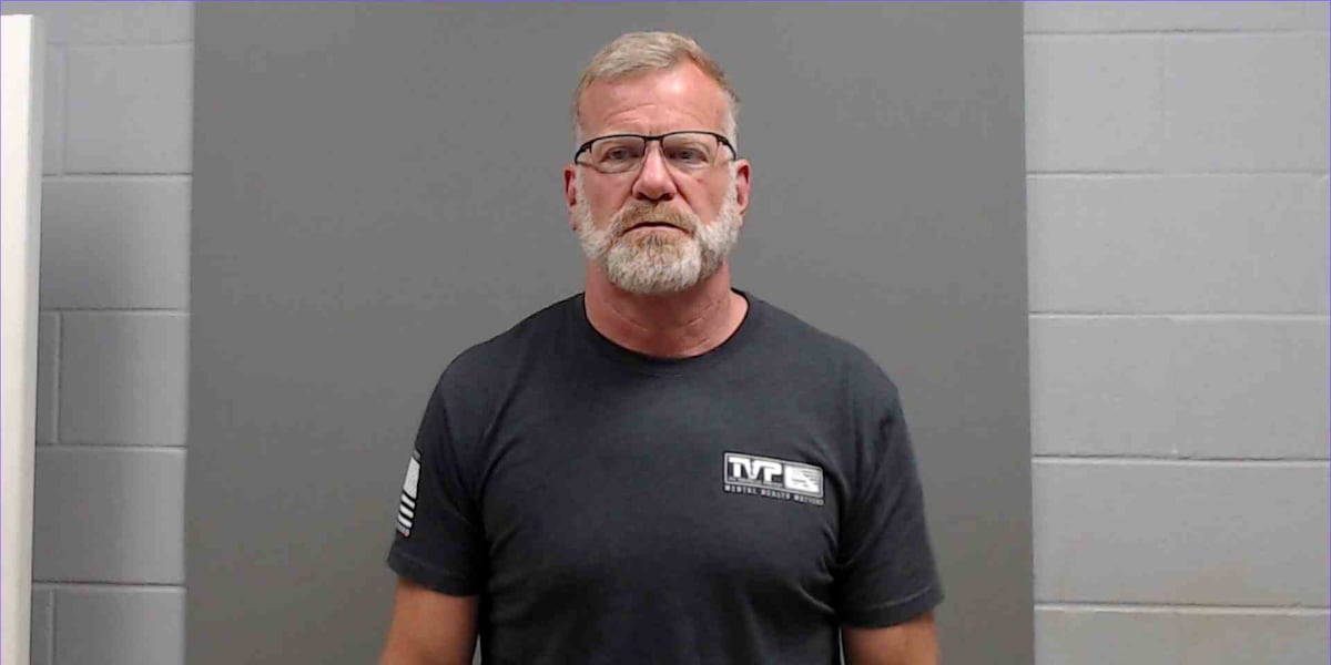 Arab Alabama High School Football Coach Pleads Guilty to Sending Obscene Photos
