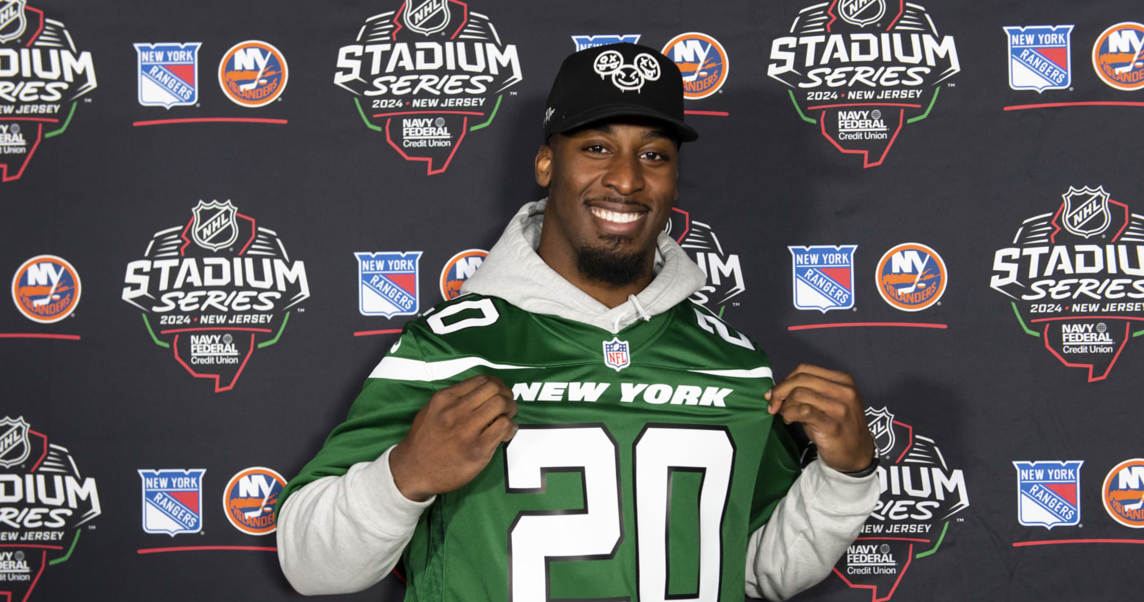 25 Hilarious Trump-Themed Fantasy Football Team Names for 2024
