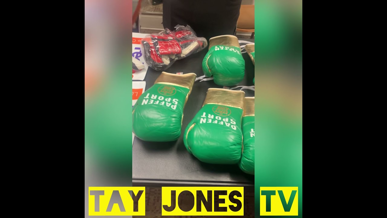 Tyson Furys Fight Gear: Top Picks for Boxing Gloves Like a Champ