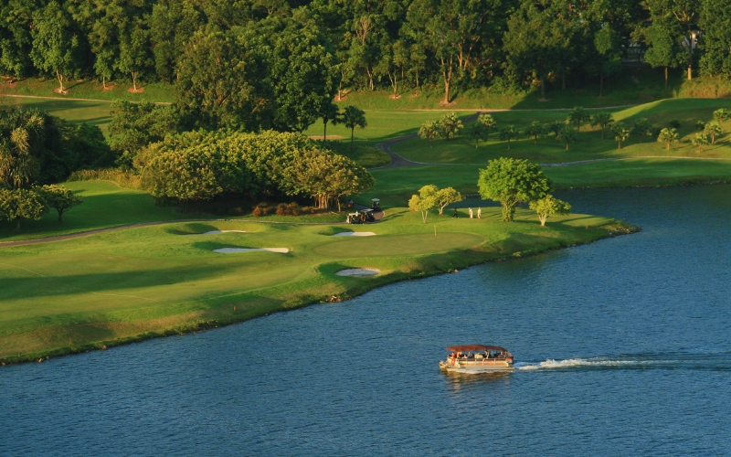 Affordable Golf in Kuala Lumpur: How to Enjoy the Sport Without Breaking the Bank (Budget-Friendly Golfing Options)