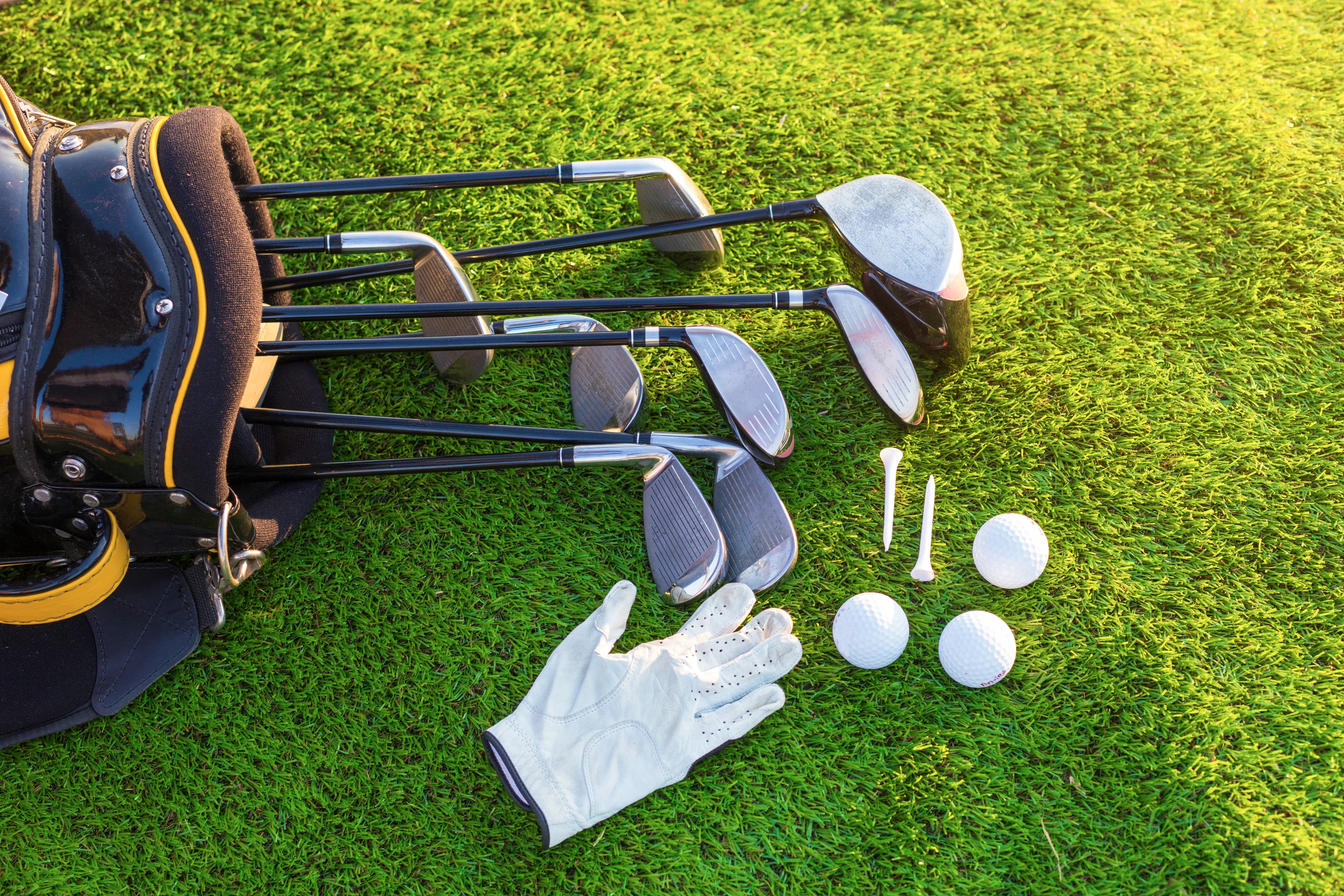 Dusty Golf League Gear: What You Need? (Affordable Equipment Guide)