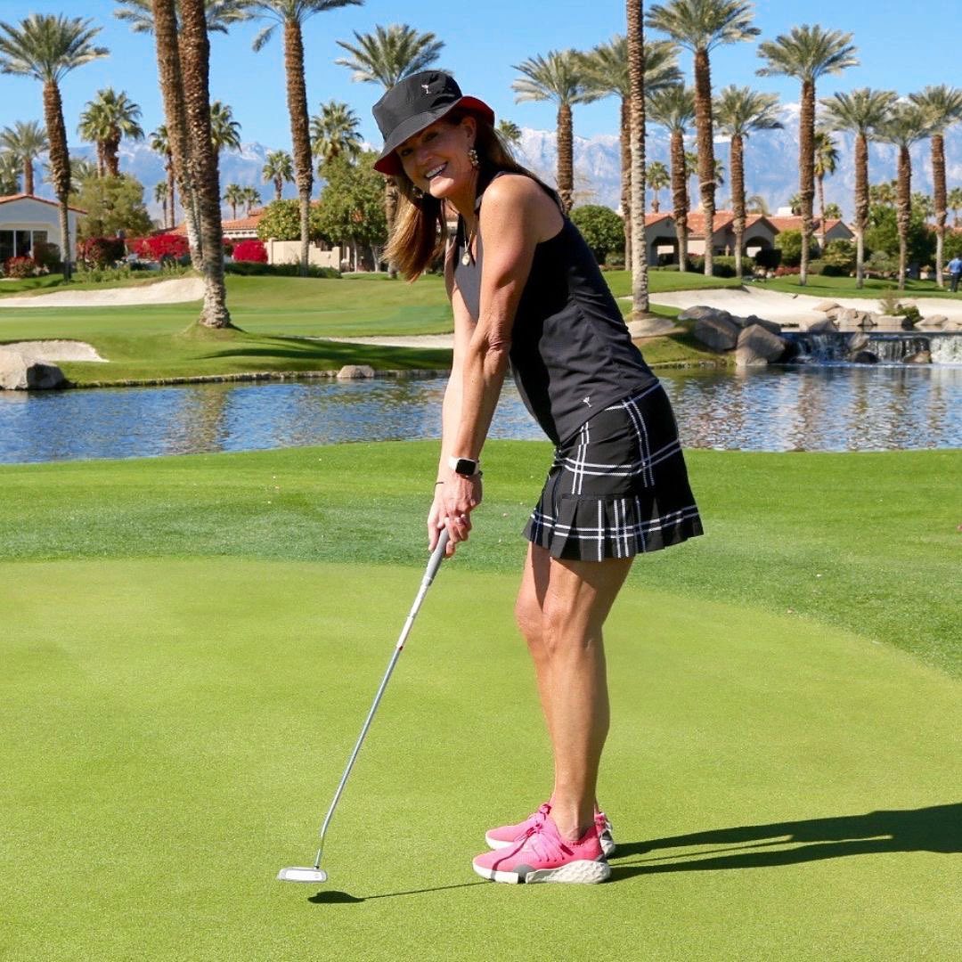 Golf Dress Code for Women: Easy Tips to Look Great!