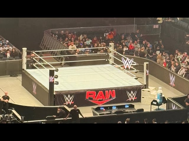 How to Get to WWE Van Andel? A Super Simple Guide.