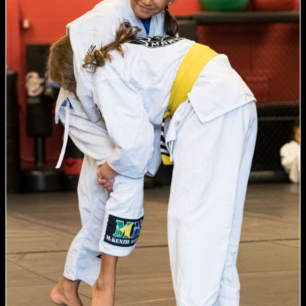 How much does kickboxing in Eugene Oregon cost? Explore affordable options and class deals.