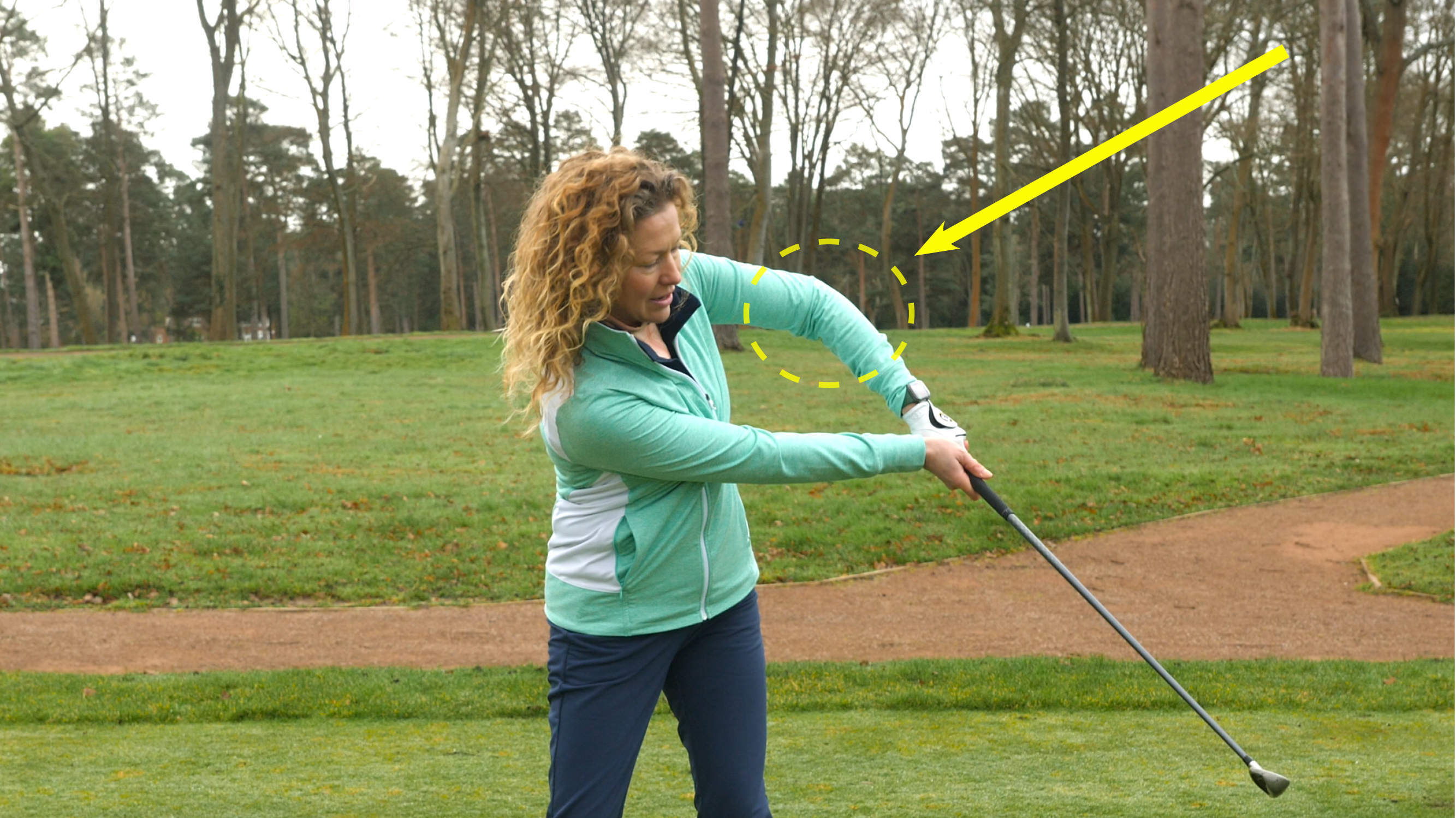 What is Chicken Wing Golf Swing? Causes & Easy Solutions