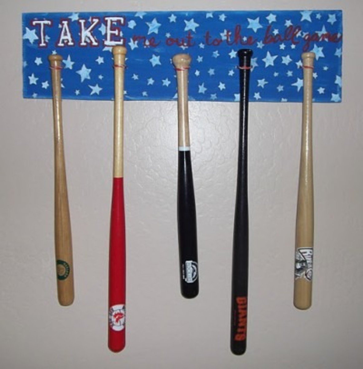 How to use mini mlb bats? Perfect for display, gifts, or just for fun baseball moments!